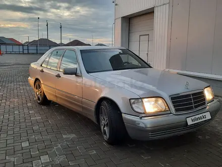 Mercedes-Benz S 320 1995 года за 4 000 000 тг. в Атырау – фото 5