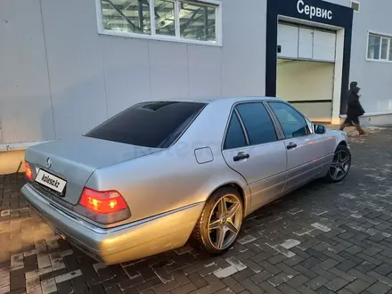 Mercedes-Benz S 320 1995 года за 4 000 000 тг. в Атырау – фото 8