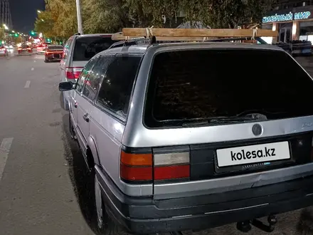 Volkswagen Passat 1990 года за 1 200 000 тг. в Астана – фото 2