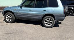 Toyota RAV4 1997 года за 2 400 000 тг. в Тараз – фото 2