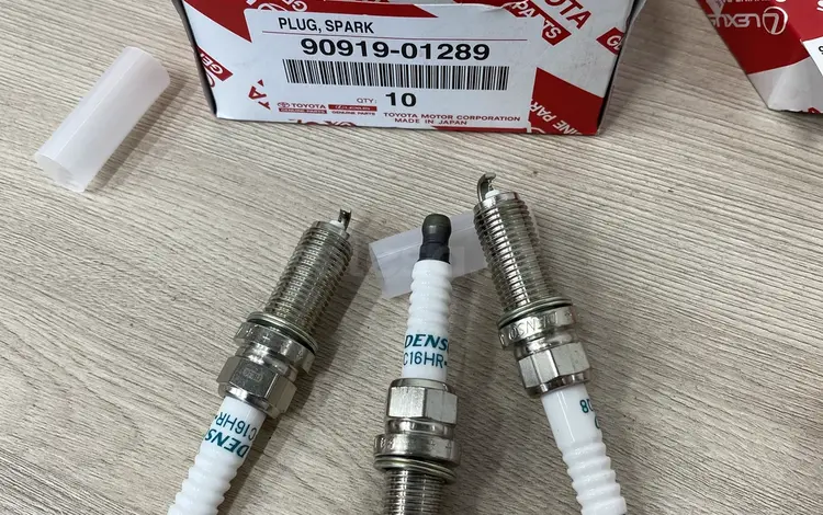 90919-01289 свеча зажигания FC16HR-Q8 за 13 000 тг. в Алматы