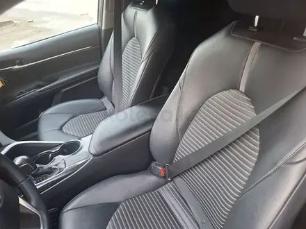 Toyota Camry 2018 года за 9 500 000 тг. в Кызылорда – фото 9