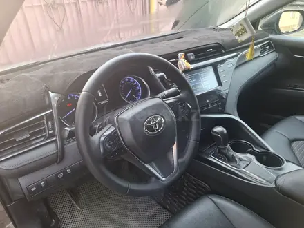 Toyota Camry 2018 года за 9 500 000 тг. в Кызылорда – фото 7