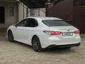 Toyota Camry 2021 годаүшін15 800 000 тг. в Актобе – фото 6