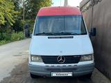 Mercedes-Benz Sprinter 1998 года за 6 550 000 тг. в Караганда – фото 2