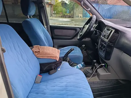 Toyota Land Cruiser 2005 года за 10 000 000 тг. в Усть-Каменогорск – фото 14