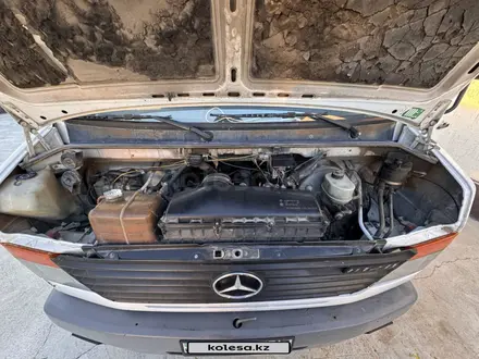 Mercedes-Benz  Vario 2000 года за 10 000 000 тг. в Шымкент – фото 17