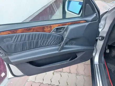 Mercedes-Benz E 280 1998 года за 3 000 000 тг. в Алматы – фото 5
