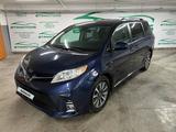 Toyota Sienna 2018 года за 16 000 000 тг. в Астана – фото 2