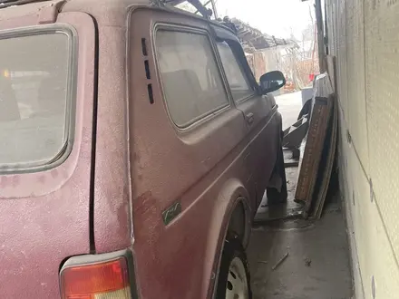 ВАЗ (Lada) Lada 2121 2001 года за 900 000 тг. в Алматы – фото 2