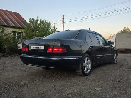 Mercedes-Benz E 320 2000 года за 3 200 000 тг. в Астана – фото 11