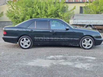 Mercedes-Benz E 320 2000 года за 3 200 000 тг. в Астана – фото 4