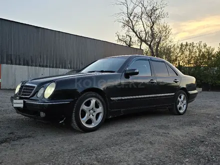 Mercedes-Benz E 320 2000 года за 3 200 000 тг. в Астана – фото 7
