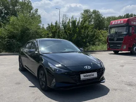 Hyundai Elantra 2023 года за 9 100 000 тг. в Алматы