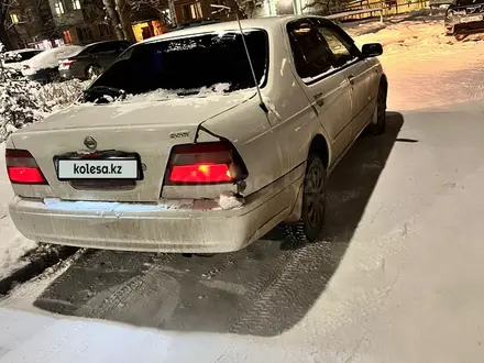 Nissan Bluebird 1997 года за 2 000 000 тг. в Усть-Каменогорск – фото 2