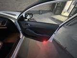Kia K5 2011 годаүшін7 200 000 тг. в Астана – фото 4