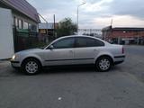 Volkswagen Passat 1998 годаfor2 300 000 тг. в Алматы – фото 4