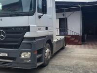 Mercedes-Benz  Actros 2004 годаfor20 000 000 тг. в Алматы