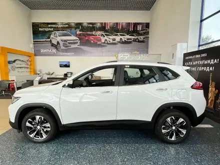 Chevrolet Tracker Premier 2024 года за 10 390 000 тг. в Усть-Каменогорск – фото 2