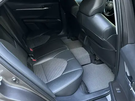 Toyota Camry 2021 года за 12 500 000 тг. в Алматы – фото 11