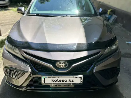 Toyota Camry 2021 года за 12 500 000 тг. в Алматы – фото 18