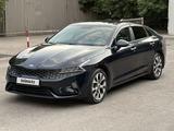 Kia K5 2021 года за 9 800 000 тг. в Алматы – фото 2