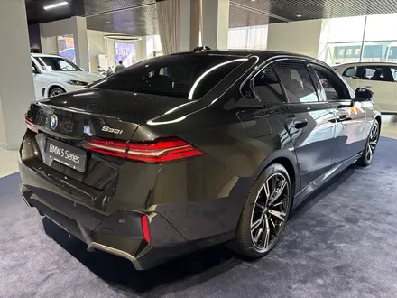 BMW 530 2025 года за 43 000 000 тг. в Астана – фото 5