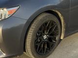 Lexus ES 300h 2013 года за 6 850 000 тг. в Атырау – фото 3