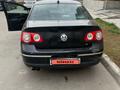 Volkswagen Passat 2005 года за 4 067 062 тг. в Алматы – фото 2