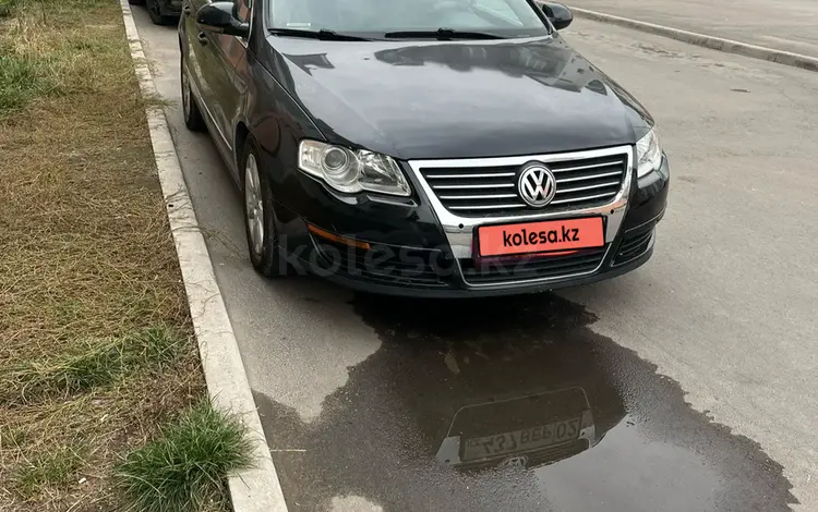 Volkswagen Passat 2005 годаүшін3 500 000 тг. в Алматы