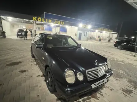 Mercedes-Benz E 230 1996 годаүшін2 190 000 тг. в Алматы – фото 12