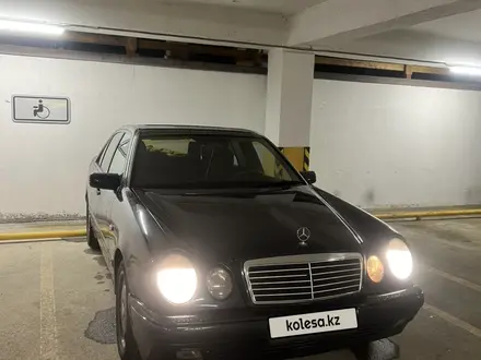 Mercedes-Benz E 230 1996 годаүшін2 190 000 тг. в Алматы – фото 6