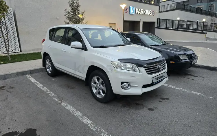 Toyota RAV4 2010 года за 6 700 000 тг. в Астана