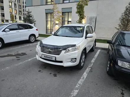 Toyota RAV4 2010 года за 6 700 000 тг. в Астана – фото 2
