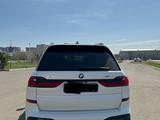 BMW X7 2021 года за 57 000 000 тг. в Уральск – фото 4