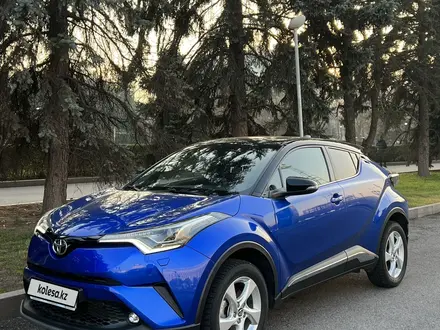 Toyota C-HR 2018 года за 10 500 000 тг. в Алматы