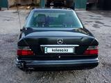 Mercedes-Benz E 280 1994 года за 1 500 000 тг. в Мерке – фото 4
