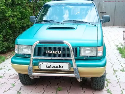 Isuzu Bighorn 1995 года за 1 800 000 тг. в Алматы