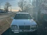 Mercedes-Benz C 200 1993 годаүшін700 000 тг. в Караганда – фото 4