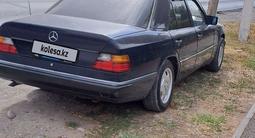 Mercedes-Benz E 230 1990 года за 1 600 000 тг. в Шымкент – фото 5