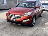 Hyundai Santa Fe 2015 года за 5 300 000 тг. в Атырау