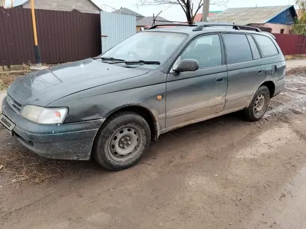 Toyota Carina E 1995 года за 123 891 тг. в Уральск – фото 2