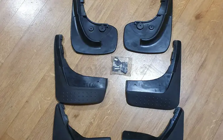 НОВЫЕ брызговики на мерседес w124 , w210 за 52 000 тг. в Алматы