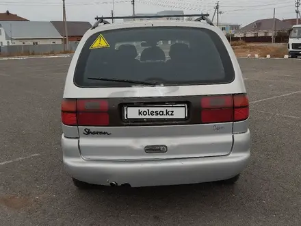 Volkswagen Sharan 1998 года за 1 550 000 тг. в Уральск – фото 4