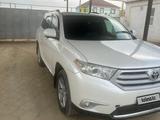 Toyota Highlander 2013 годаүшін12 500 000 тг. в Актау – фото 2
