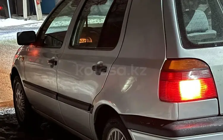 Volkswagen Golf 1996 годаүшін1 750 000 тг. в Алматы