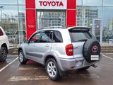 Toyota RAV4 2004 года за 4 700 000 тг. в Астана – фото 2