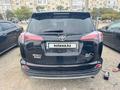 Toyota RAV4 2018 года за 9 500 000 тг. в Актау – фото 2
