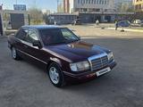 Mercedes-Benz E 230 1993 годаүшін2 950 000 тг. в Астана – фото 2