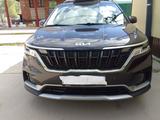 Kia Carnival 2023 годаүшін18 000 000 тг. в Алтай – фото 2